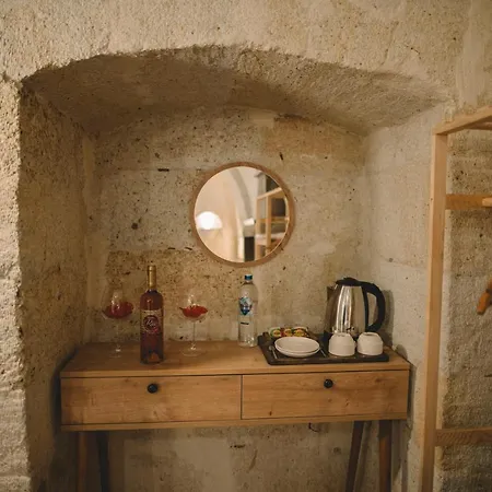 Daphne Cave * Avanos