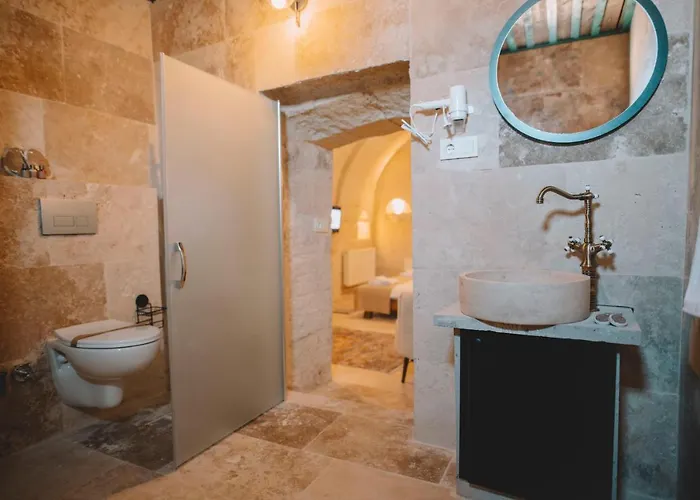 Daphne Cave * أفانوس