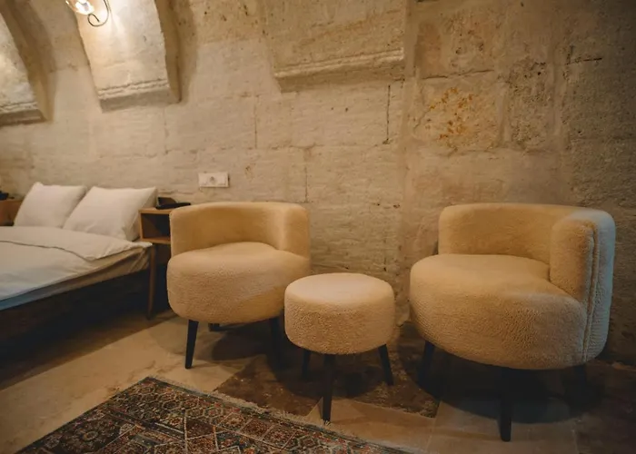 فندق Daphne Cave أفانوس