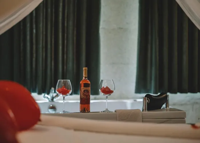 فندق Daphne Cave أفانوس