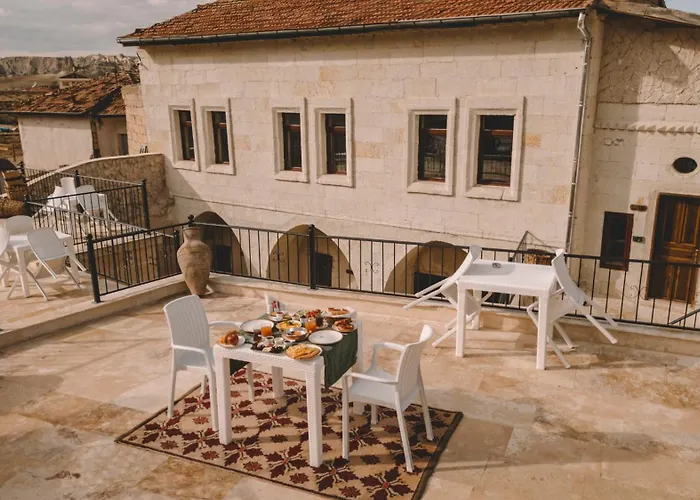 Daphne Cave * Avanos