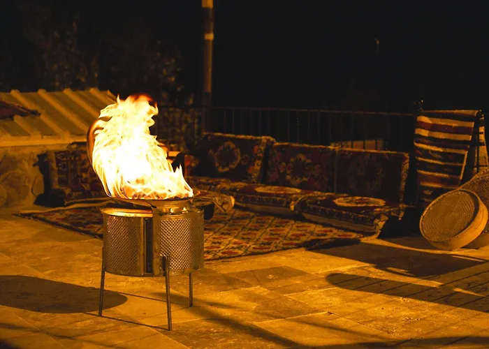 فندق Daphne Cave أفانوس