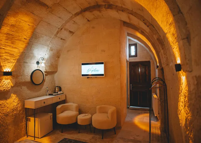 Daphne Cave * أفانوس